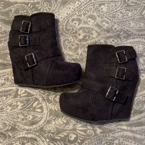 Black Suede Wedges